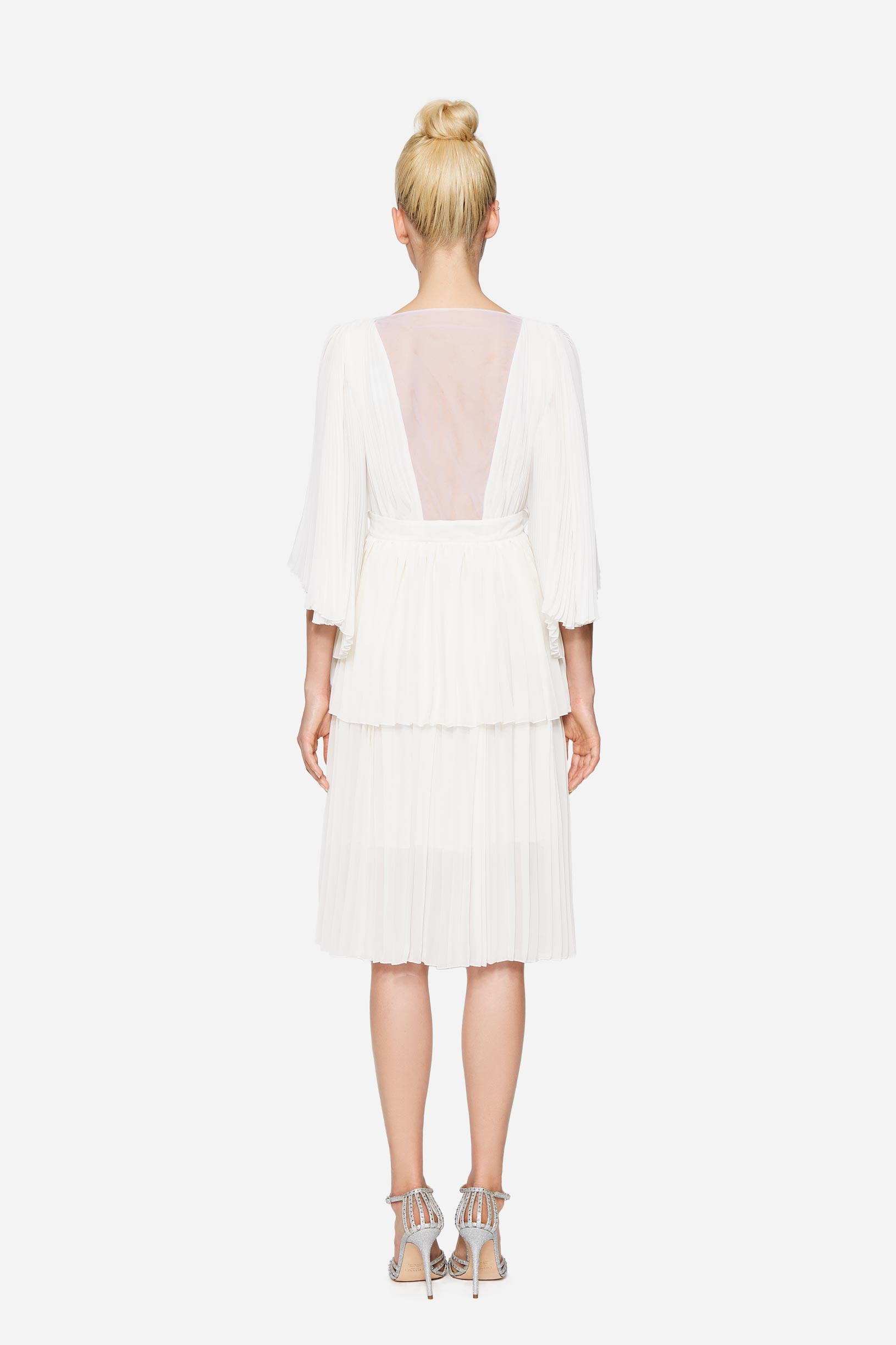 Anastasia Abito Lungo In Georgette A Balze Plisse Bianco Pleasedontbuy